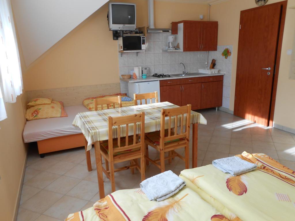 Apartmán Kustanygyongye Vendeghaz Kehidakustány Exteriér fotografie