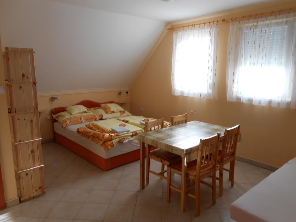 Apartmán Kustanygyongye Vendeghaz Kehidakustány Exteriér fotografie